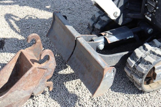 Mini excavator Bobcat E10Z Diesel 7.5kW 2020 E10Z 2020 2 image 15