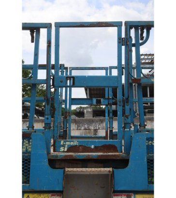 Schaarhoogwerker Genie GS-3390 12.06m Diesel 2007 GS-3390 2007 2 Scissor Lifts image 15