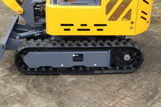 Mini Excavator CMH C12 Diesel 7kW 2026 New CMH C12 2026 1 image 15
