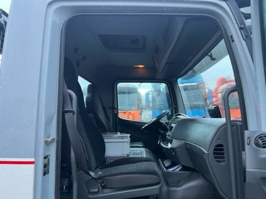 Mercedes-Benz 1327 Diesel Truck 2016 with Gantry Alarm Mercedes-Benz 1327 2016 2 image 15