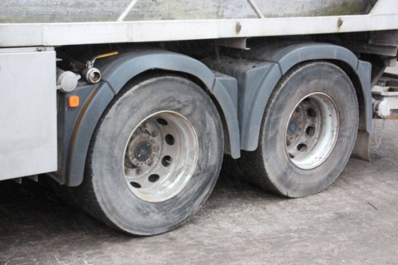 Vacuum truck Truck MAN TGA 35.410 Diesel 2004 TGA 35.410 2004 2 image 15