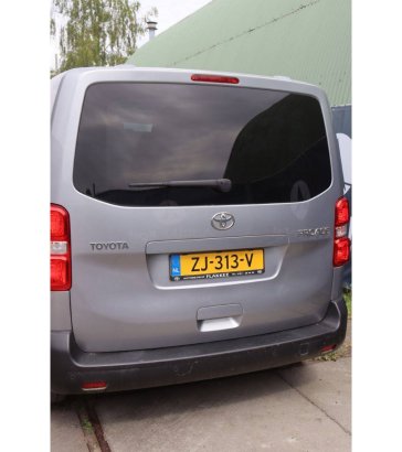 9-seater Toyota Proace Diesel 120hp 2019 Proace 2019 2 Closed vans image 15