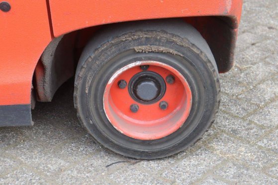 Forklift Fenwick-Linde E30-01 Electric 3000kg 2012 Fenwick-Linde E30-01 2012 2 Forklift image 15