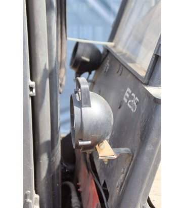 Linde E25/600-02 Electric Forklift 2500kg 2000 E25/600-02 2000 2 Forklift image 30
