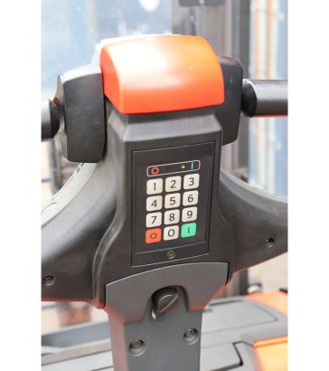 Stacker BT SWE140L Electric 1400kg 2.6m 2015 BT SWE140L 2015 2 image 15