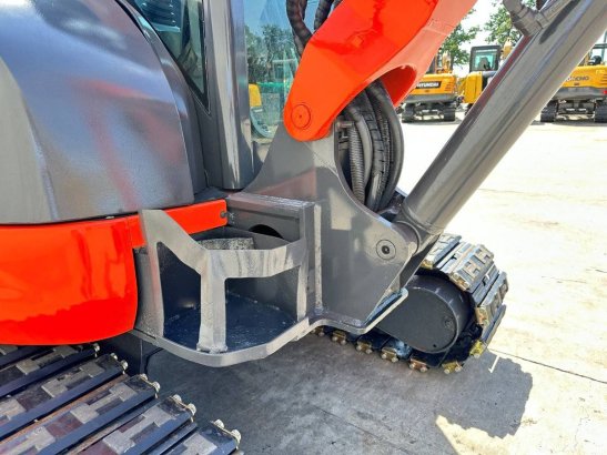 Midi excavator Kubota KX155-5 Diesel 2018 KX155-5 2018 2 Crawler Excavators image 15