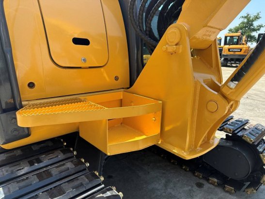 Midi excavator Komatsu PC56-7 Diesel 2016 PC56-7 2016 2 Crawler Excavators image 15