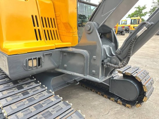 Midi excavator Volvo EC55B Diesel 2012 EC55B 2012 2 Crawler Excavators image 15
