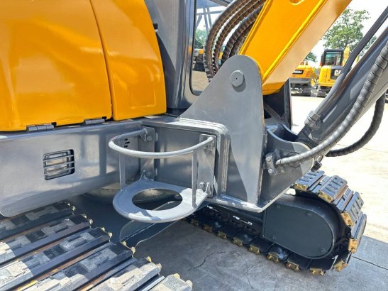Midi excavator LiuGong CLG906E Diesel 2021 LIUGONG CLG906E 2021 2 Crawler Excavators image 15