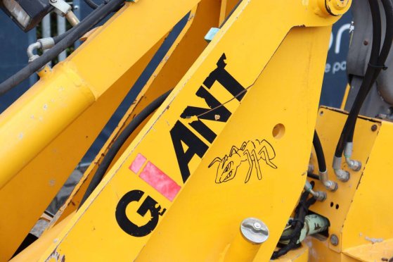 Articulated loader Giant V451T Diesel 33kW 2002 Giant V451T 2002 2 Wheel Loaders image 30