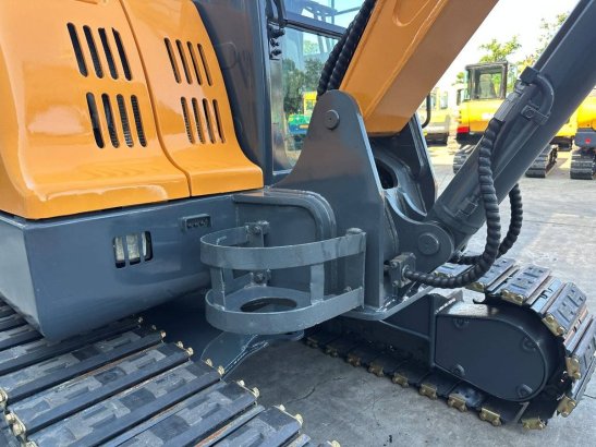 Midi excavator Hyundai R60VS Diesel 2018 R60VS 2018 2 Crawler Excavators image 30