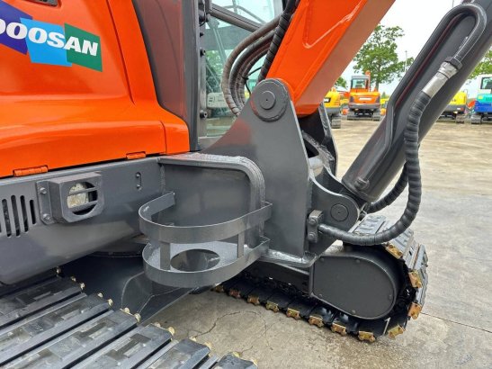 Doosan DX55-9CN Diesel Midi Excavator 2019 Doosan DX55-9CN 2019 2 Crawler Excavators image 30