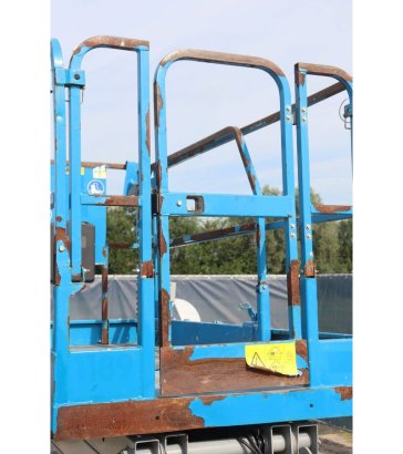 Genie GS-4047 Electric Scissor Lift 350kg 13.75m 2016 GS-4047 2016 2 Scissor Lifts image 60