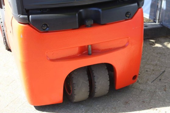 Linde E16 Electric Forklift 1600kg 4m E16 2 Forklift image 60