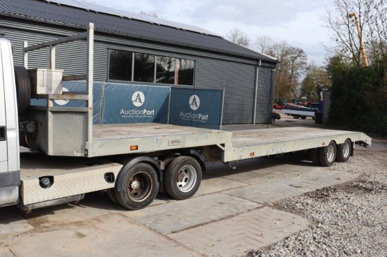 Iveco Daily 35C17 Diesel 166hp 2006 BE tractor with semi-low loader VELDHUIZEN P35-5A 2007 2 Lowloader semi-trailers image 15