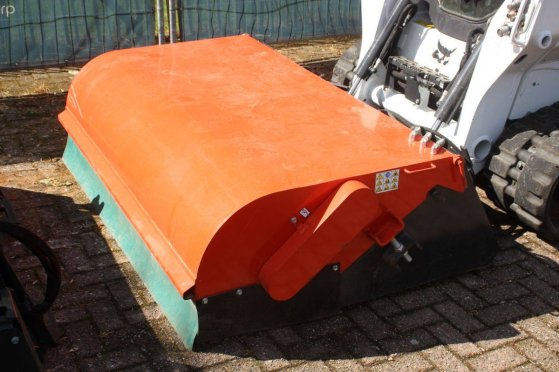 Bobcat T590 Diesel Skid Steer Loader 50.8kW 2020 With Various Attachments T590 2020 2 image 15