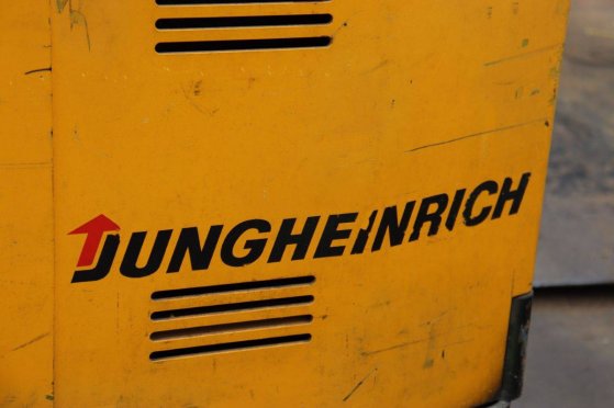 Jungheinrich ETV QA 20G Electric Reach Truck 2000kg 1992 ETV QA 20G 1992 2 image 15