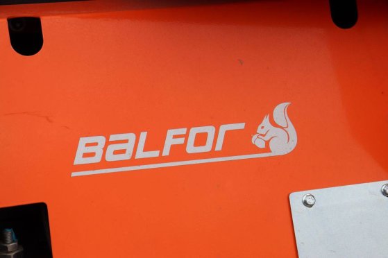 Balfor Continental 480 Special 2023 log splitter with extra blades and dust extraction Balfor Continental 480 Special 2023...