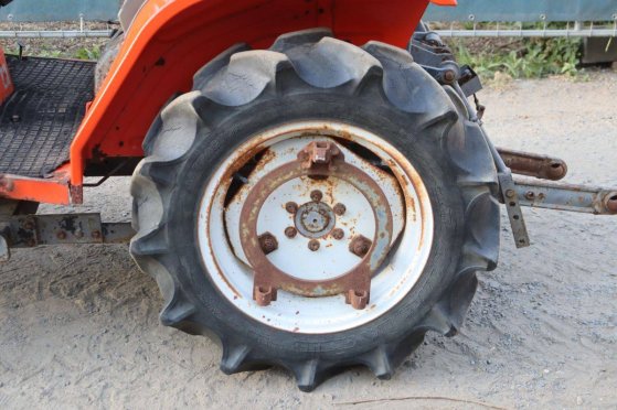 Kubota A-155 Diesel Mini Tractor 15.8 hp with front loader A-155 2 image 15