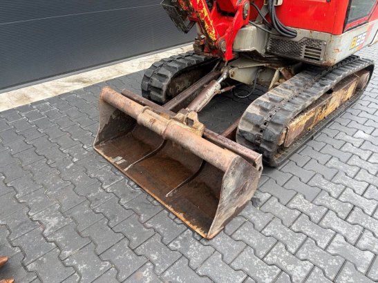Crawler excavator Yanmar B25V Diesel 14kW 2004 B25V 2004 2 Crawler Excavators image 15