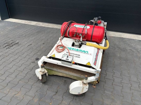 Weedtrac Diesel implement carrier with various attachments Weedtrac 2 image 15