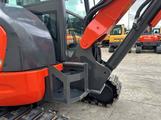 Midi excavator Kubota KX155-5 Diesel 2017 KX155-5 2017 2 Crawler Excavators image 30