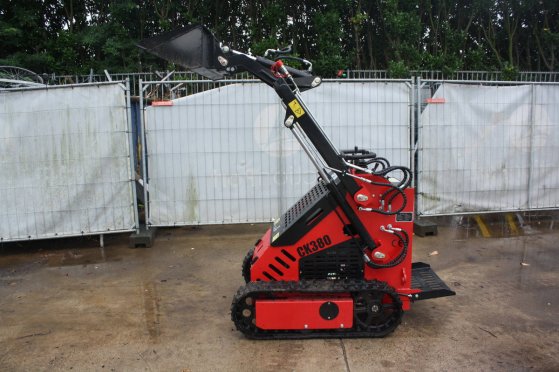 Captok CK380 Skid Steer Loader Petrol 23hp 2026 New Demo Captok CK380 2026 1 image 15