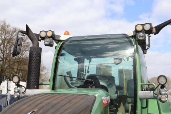 Tractor Fendt 720 VARIO Diesel 148kW 2012 Fendt 720 VARIO 2012 2 image 15