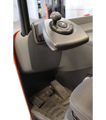 Reach truck BT Reflex RT002 Electric 1400kg 6.3m BT Reflex RT002 2012 2 image 15