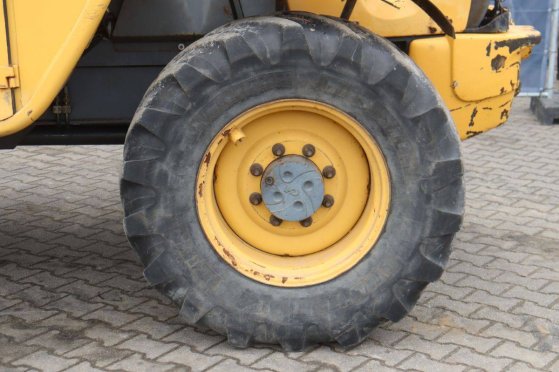 New Holland LM 410 Diesel Telehandler 2000 LM 410 2000 2 image 30