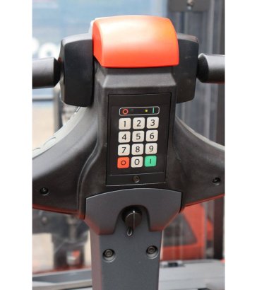 Stacker BT SWE140L Electric 1400kg 2.65m 2015 BT SWE140L 2015 2 image 15