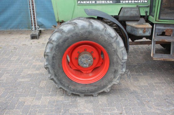 Tractor Fendt FARMER 309 LSA Turbomatik Diesel 1982 Fendt FARMER 309 LSA 1982 2 image 15