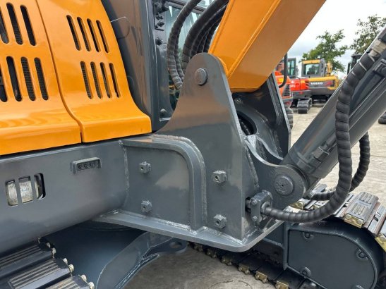 Midi excavator Hyundai R60VS Diesel 2016 R60VS 2016 2 Crawler Excavators image 15