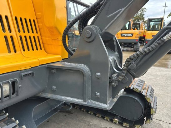 Midi excavator Volvo EC55B Diesel 2012 EC55B 2012 2 Crawler Excavators image 15
