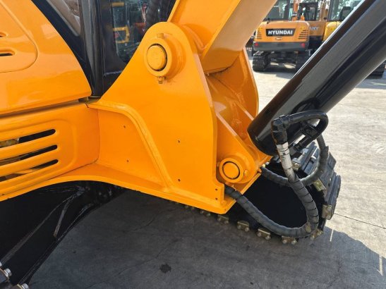 Midi excavator JCB 8056 Diesel 2011 8056 2011 2 Crawler Excavators image 15