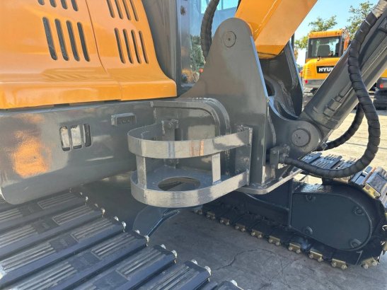 Midi excavator Hyundai R60VS Diesel 2017 R60VS 2017 2 Crawler Excavators image 15
