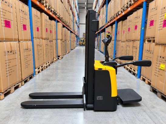 Stacker RTE 8401 Electric 1500kg 2500mm 2026 New RTE 8401 2026 1 image 15