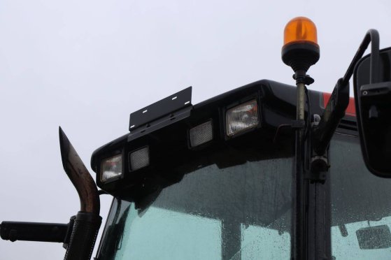 Tractor Valtra Valmet 8350 Diesel 2000 Valtra 8350 2000 2 image 30