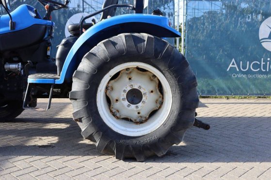Mini tractor New Holland TC40D Diesel 40hp 2006 TC40D 2006 2 image 30