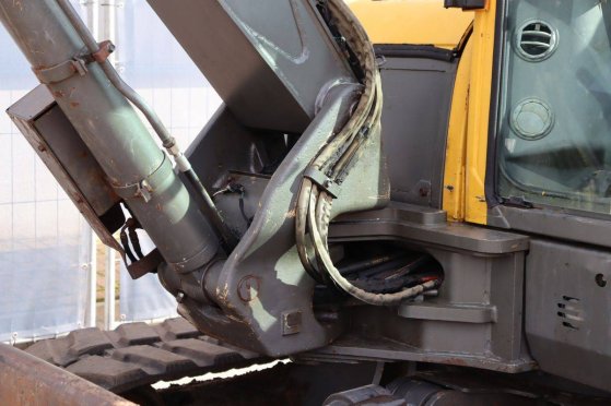 Volvo ECR88 Diesel 42kW 2005 crawler excavator with tilting attachment ECR88 2005 2 Crawler Excavators image 45