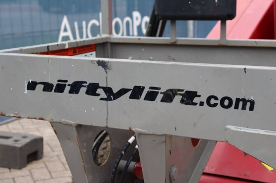 Niftylift HR12 NDE Articulated Boom Lift Electric+Diesel 12.2m 2004 Niftylift HR12 NDE 2004 2 image 15