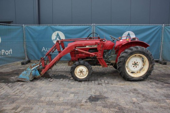 Yanmar YM3110D Mini Tractor Diesel 37hp with front loader YM3110D 2 Tractor Units image 2