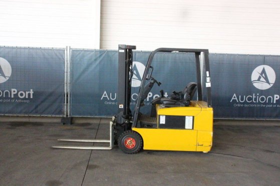 Forklift Yale ERP18ATF Electric 1770kg 4.45m 2006 ERP18ATF 2006 2 Forklift image 2