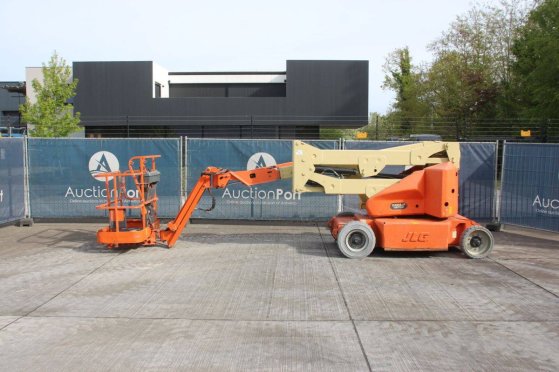 JLG E400AJPN Electric Articulated Boom Lift 14m 2007 E400AJPN 2007 2 image 2