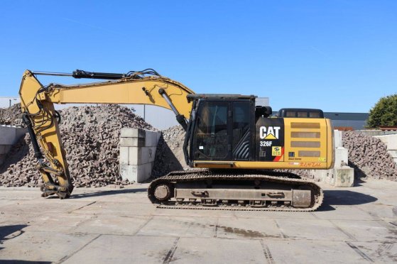 Crawler excavator Caterpillar 326FL Diesel 152kW 2018 326FL 2018 2 Crawler Excavators image 2