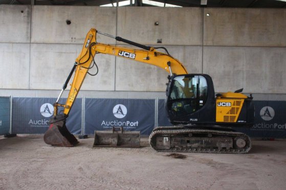 Crawler excavator JCB JS131LC Diesel 55kW 2018 JS131LC 2018 2 Crawler Excavators image 2