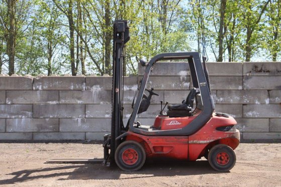 Linde H20D Diesel Forklift 2000kg 1990 H20D 1990 2 Rough Terrain Forklift image 17