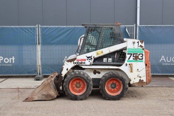 Skid steer loader Bobcat 753 Diesel 1993 753 1993 2 Wheel Loaders image 2
