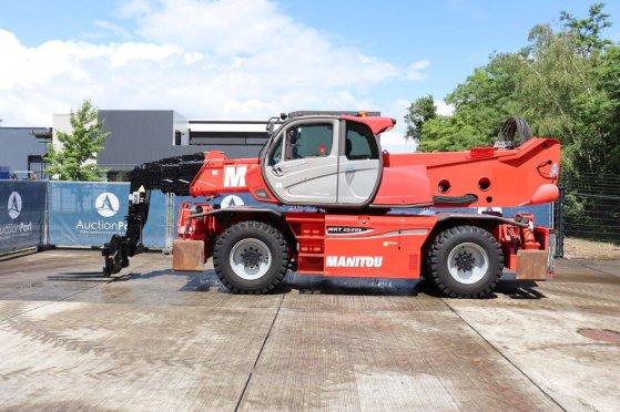 Manitou MRT 3255+ Telehandler Diesel 5500kg 31.6m 2016 MRT 3255+ 2016 2 image 17