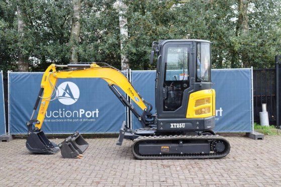 Landward XT25U Crawler Excavator Diesel 14kW 2025 New Landward XT25U 2025 1 Crawler Excavators image 2